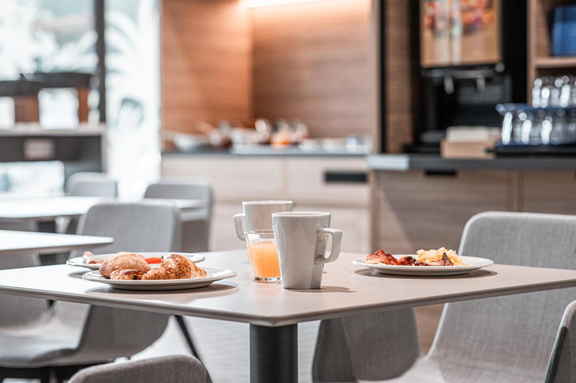 Holiday Inn Express Ajaccio By Ihg Ngoại thất bức ảnh